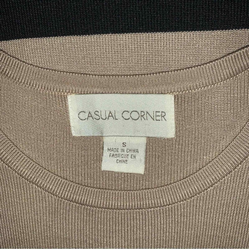 Casual Corner Knit Shell Women Small Tan Silk Sleeveless Striped Colorblock Top - Picture 5 of 6